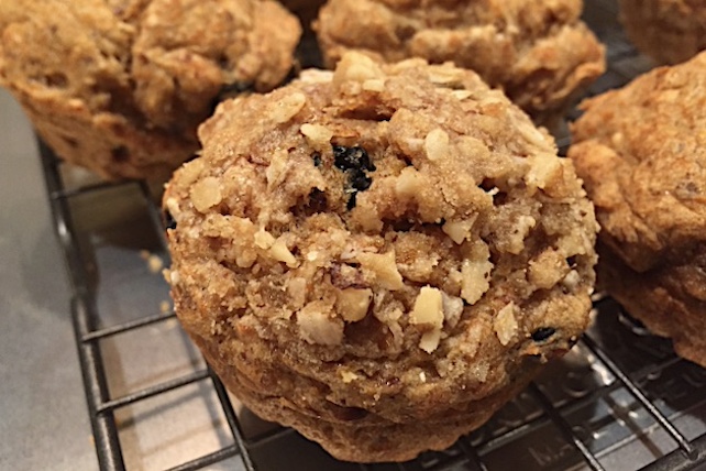 banana pumpkin muffins with crumbly topping