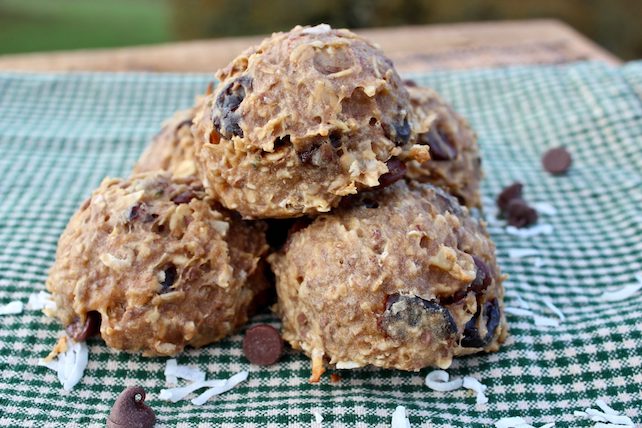 Healthy naturally sweetened breakfast cookie, allergy-friendly and vegan
