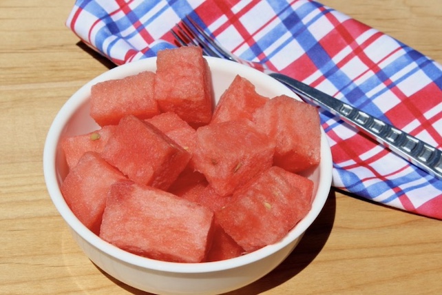 How To  Pick And Cut A Watermelon – No-Fail tips