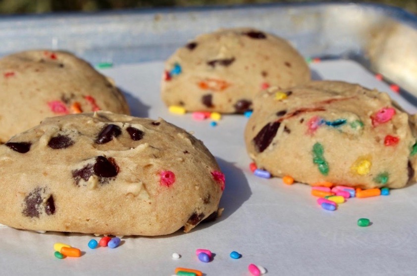 Nearly no fat party cookies with colorful sprinkles. Gluten-free and vegan