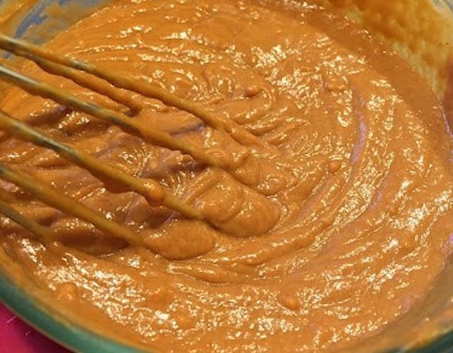 Easy homemade Thai peanut sauce
