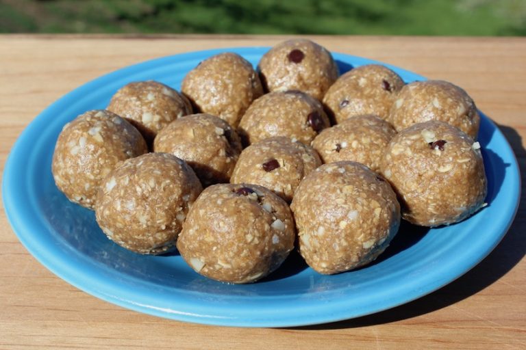 Sunflower Seed Butter and Oat Energy Balls