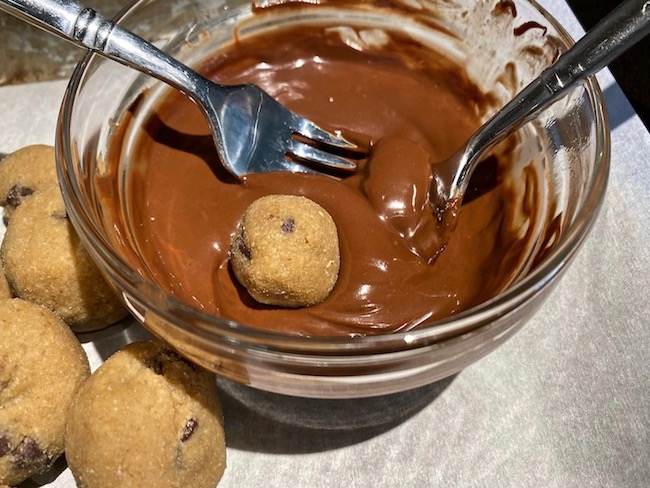 Vegan Dipped Chocolate Chip Cookie Dough Balls ~ Gluten-Free
