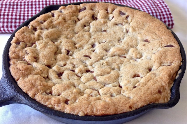 baking cookies in a cast iron skillet