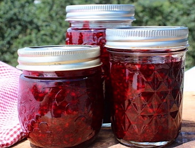 Delicious raspberry freezer jam with less sugar