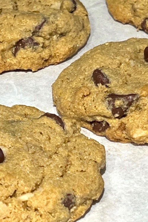 quinoa flour chocolate chip cookies