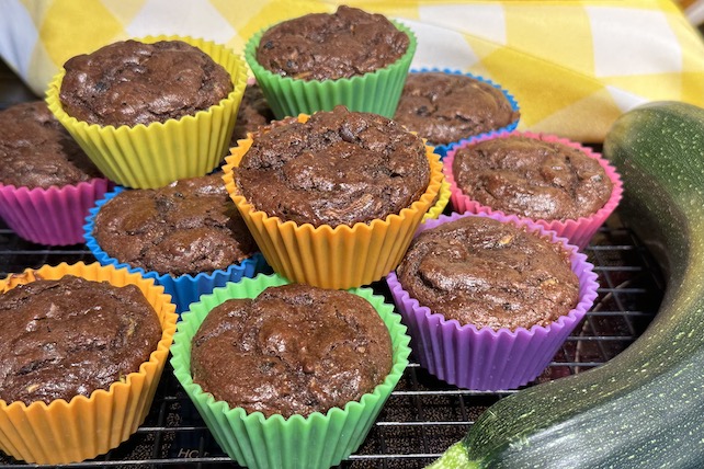 healthy chocolate vegan zucchini cupcakes