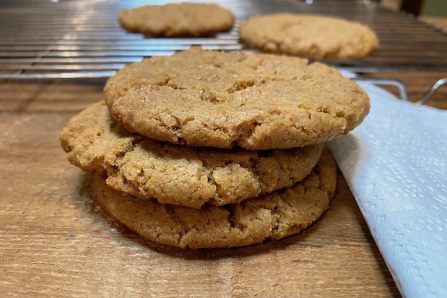 tiger nut peanut butter cookies. Gluten and grain-free.