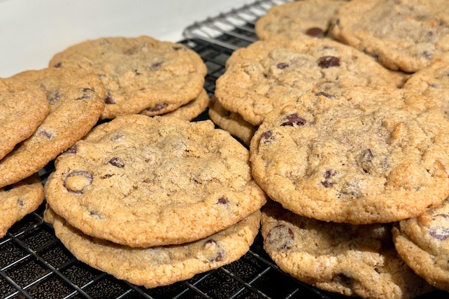 GF Vegan Toll House Chocolate Chip Cookies