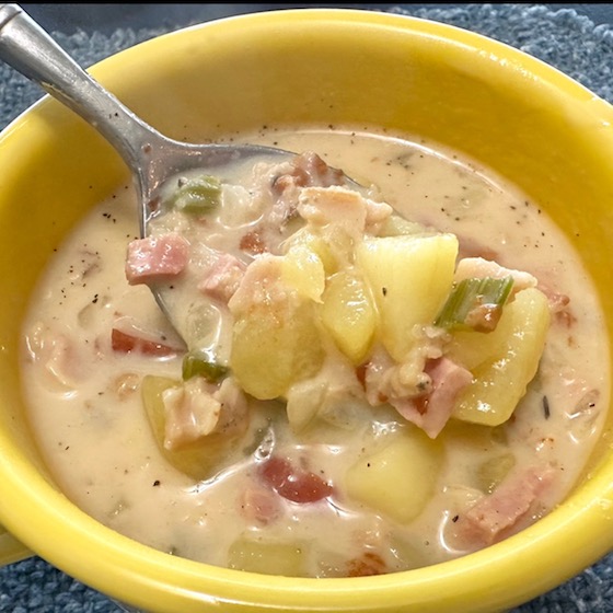 clam and ham choweder, gluten-free and lactose-free