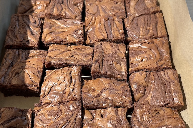 chewy nutella swirl brownies