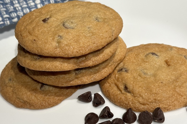 gluten-free chocolate chip cookies with dairy-free opitons