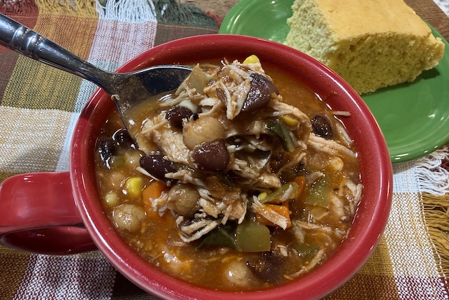 Shredded chicken chili